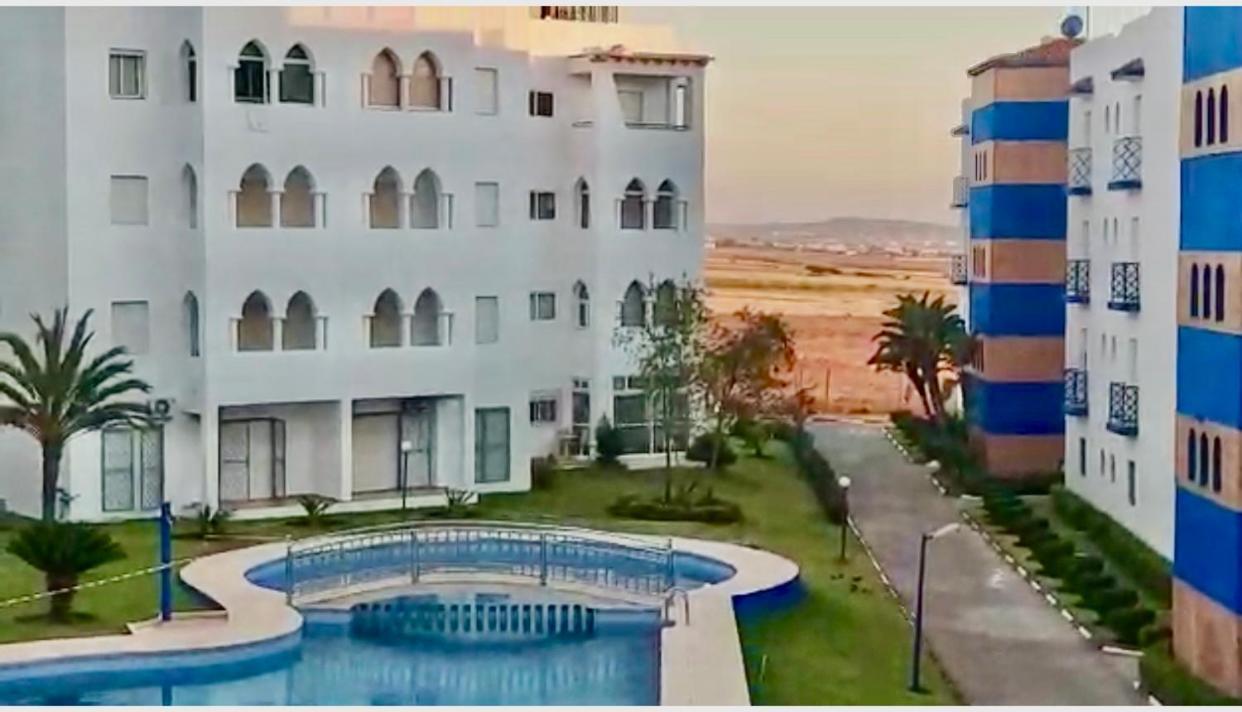 Tanger/Asilah: Appart 50M2 Face Mer Et Piscines, 5 Places, Tout Equipe+Wifi+Clim Apartment Briech Bagian luar foto